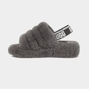 UGG Women’s Fluff Yeah Slide (size 8)